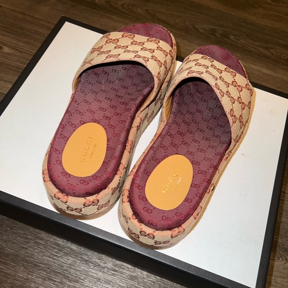 Platform Gucci Sandals - Picture 3 of 4